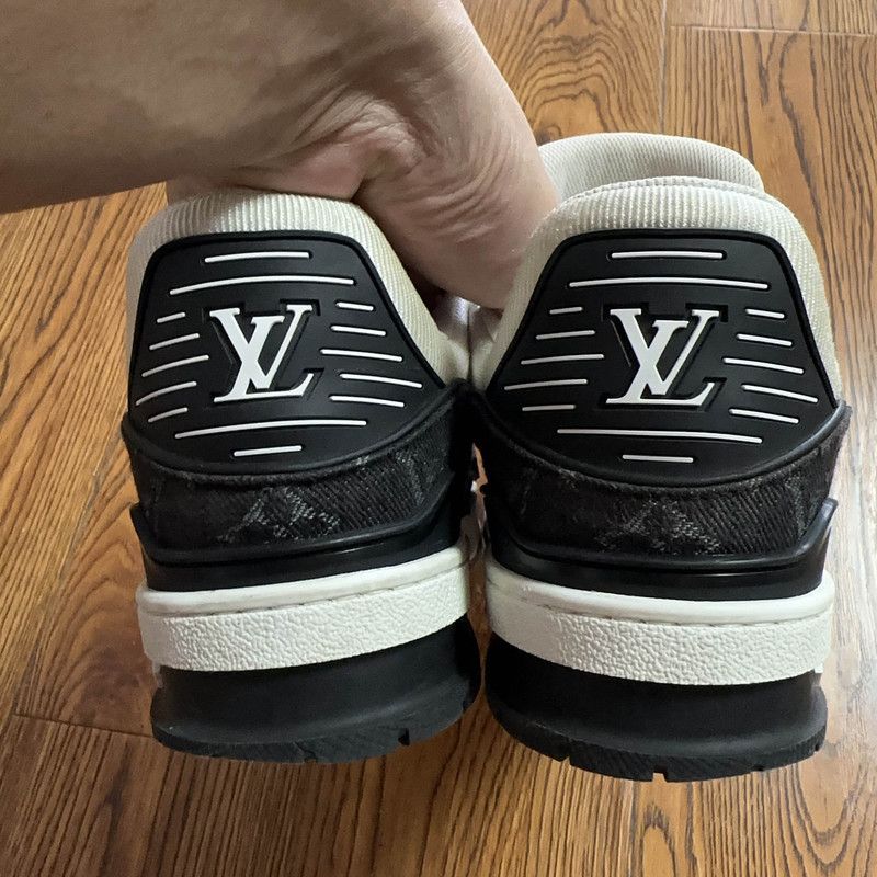 Louis Vuitton Louis Vuitton Panda Print Low Top Trainers 0089 Size US 7.5 / EU 40-41 - 3 Thumbnail