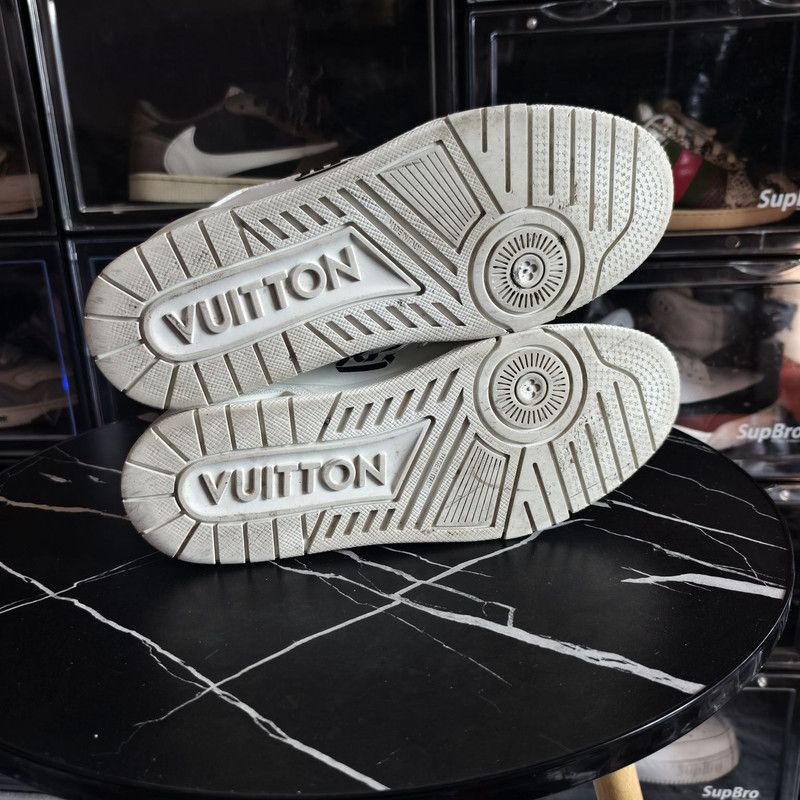 Louis Vuitton Louis Vuitton Trainer Low-Top Sneakers for Men 0089 Size US 8 / EU 41 - 4 Thumbnail
