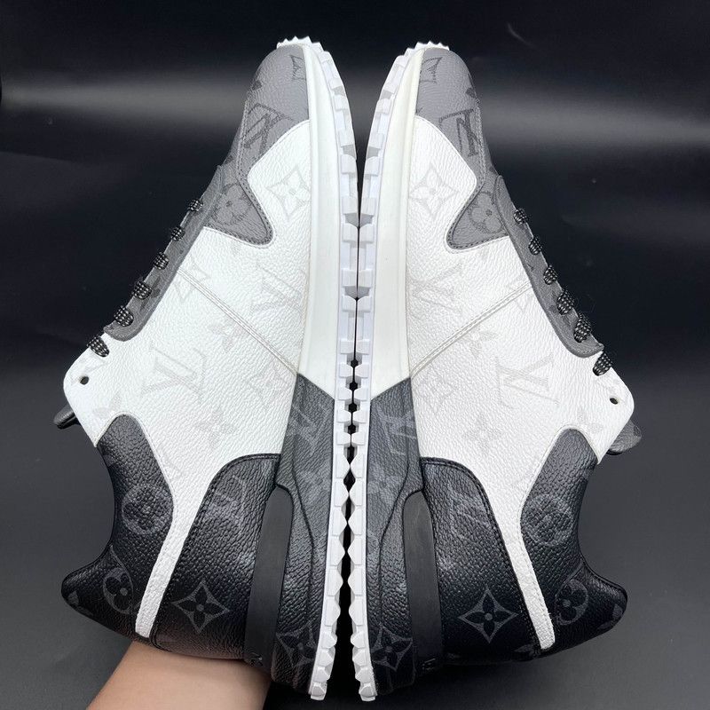 Louis Vuitton Louis Vuitton Run Away Sneakers for Men 0089 Size US 8.5 / EU 41-42 - 6 Thumbnail