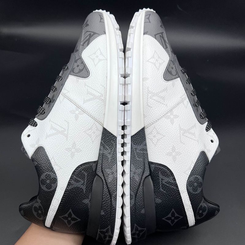 Louis Vuitton Louis Vuitton Run Away Sneakers for Men 0089 Size US 8.5 / EU 41-42 - 7 Thumbnail