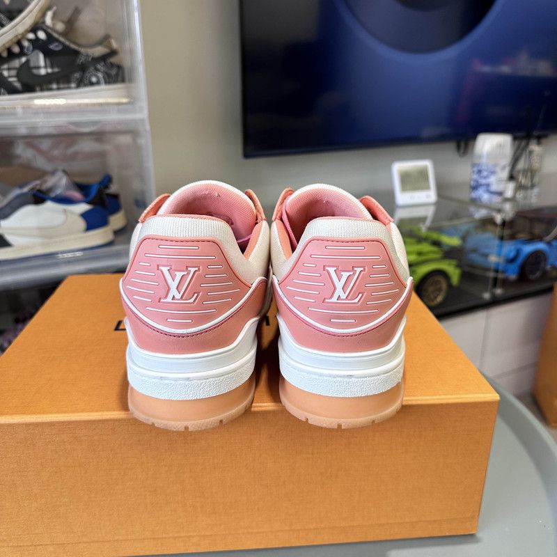Louis Vuitton Louis Vuitton Trainer Low Leather Sneakers in Peach Pink 0089 Size US 8.5 / EU 41-42 - 3 Thumbnail