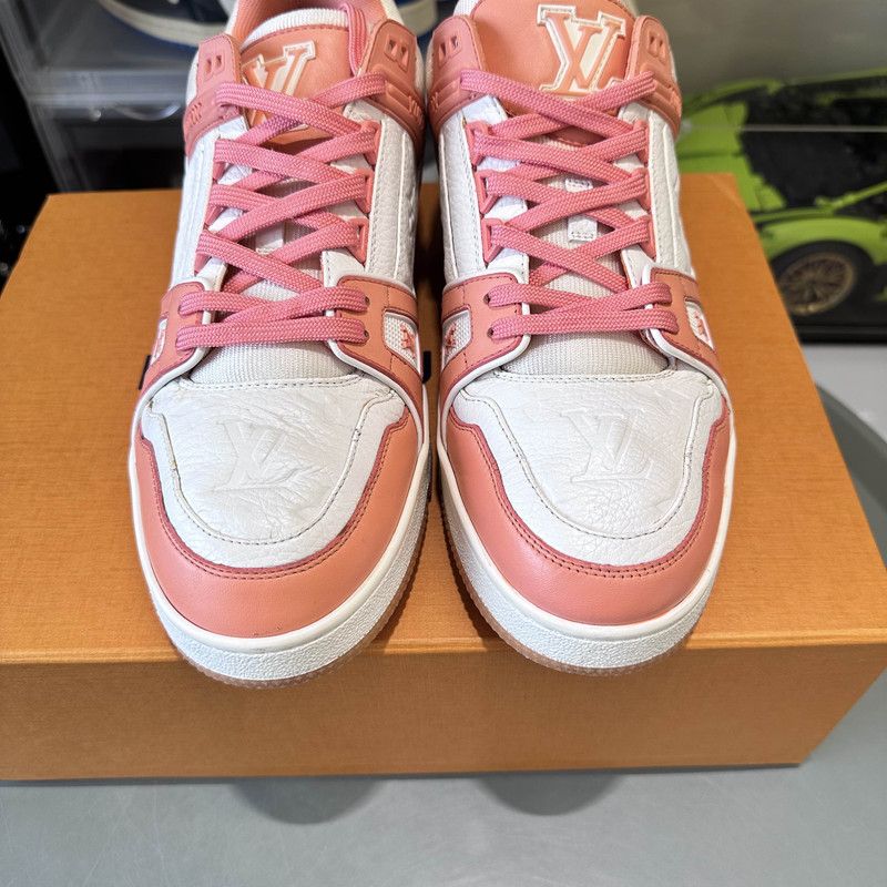 Louis Vuitton Louis Vuitton Trainer Low Leather Sneakers in Peach Pink 0089 Size US 8.5 / EU 41-42 - 11 Thumbnail