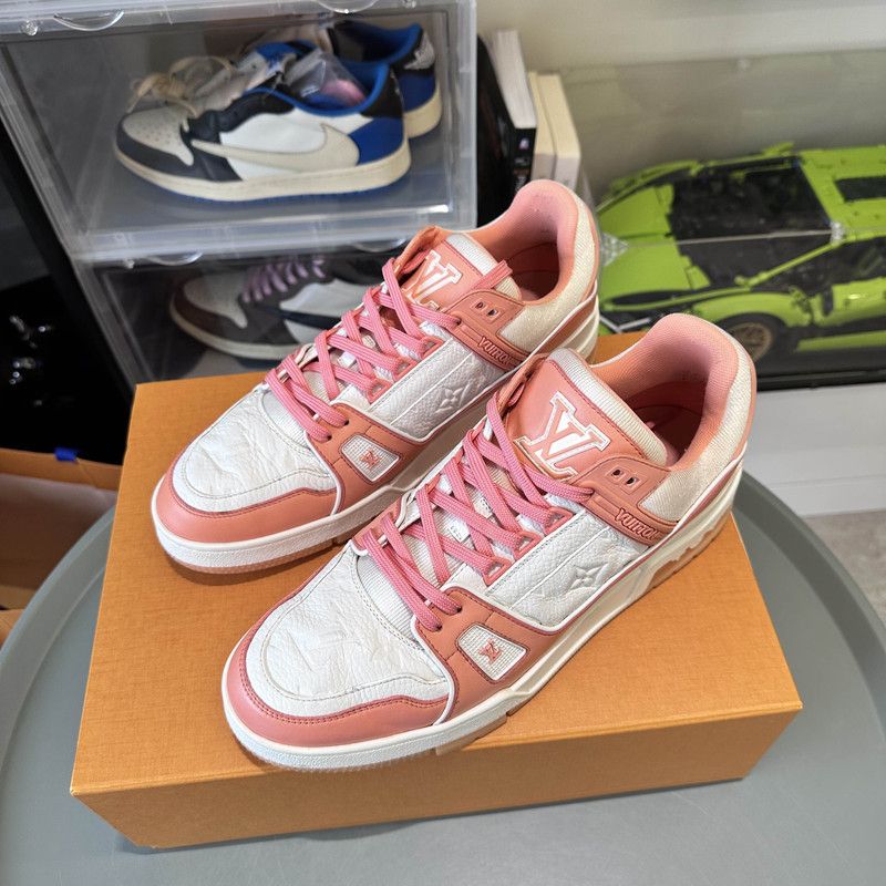 Louis Vuitton Louis Vuitton Trainer Low Leather Sneakers in Peach Pink 0089 Size US 8.5 / EU 41-42 - 9 Thumbnail