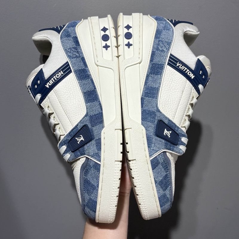Louis Vuitton Louis Vuitton Trainer Low-Top Sneakers for Men and Women 0089 Size US 9.5 / EU 42-43 - 10 Thumbnail