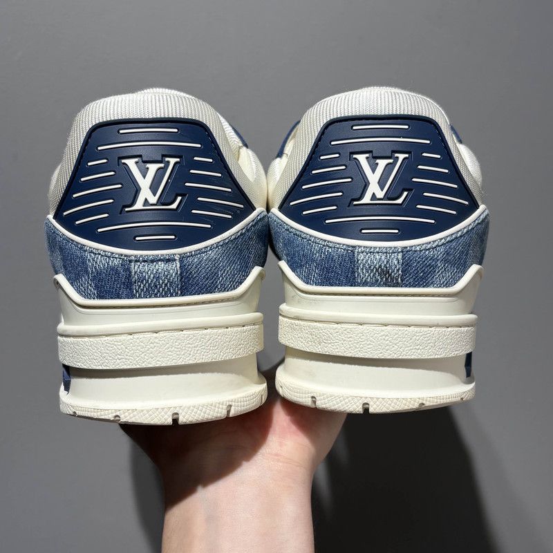 Louis Vuitton Louis Vuitton Trainer Low-Top Sneakers for Men and Women 0089 Size US 9.5 / EU 42-43 - 3 Thumbnail