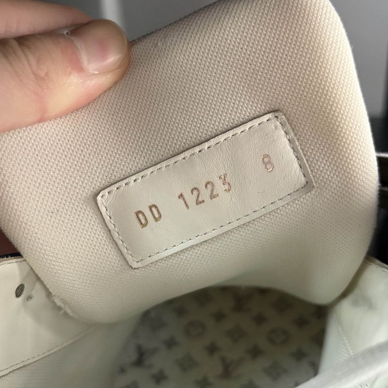 Louis Vuitton Louis Vuitton Trainer Low-Top Sneakers for Men and Women 0089 Size US 9.5 / EU 42-43 - 5 Thumbnail