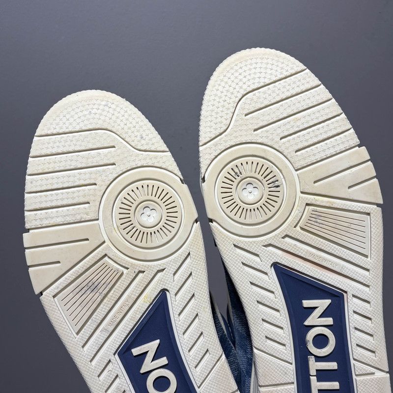 Louis Vuitton Louis Vuitton Trainer Low-Top Sneakers for Men and Women 0089 Size US 9.5 / EU 42-43 - 6 Thumbnail
