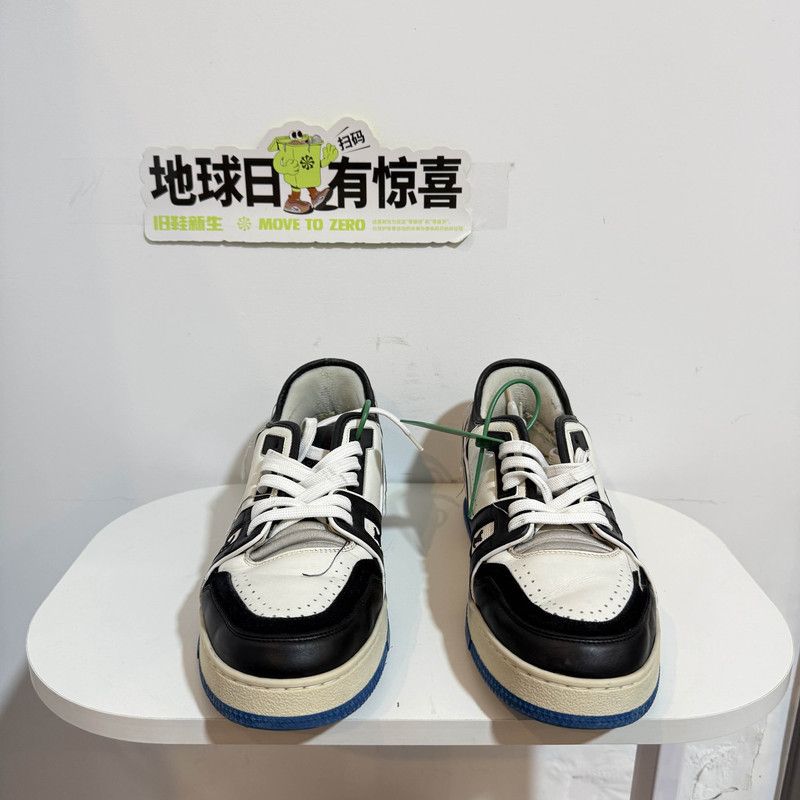 Louis Vuitton Louis Vuitton Trainer Sneakers in Black and Blue 0089 Size US 8 / EU 41 - 2 Thumbnail