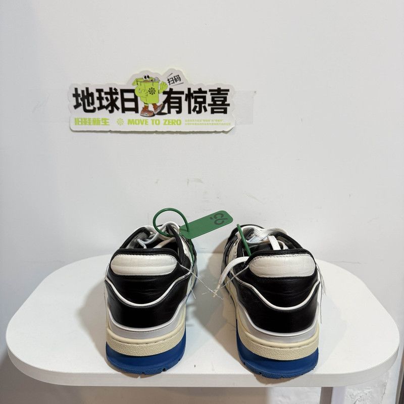 Louis Vuitton Louis Vuitton Trainer Sneakers in Black and Blue 0089 Size US 8 / EU 41 - 3 Thumbnail