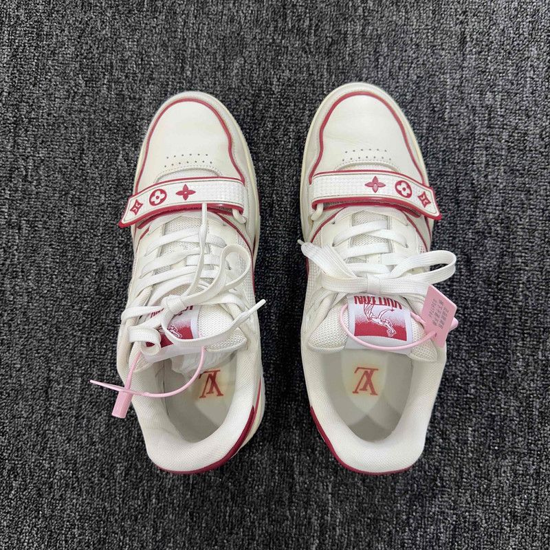 Louis Vuitton Louis Vuitton White and Red Trainer Sneakers 0089 Size US 8 / EU 41 - 7 Thumbnail
