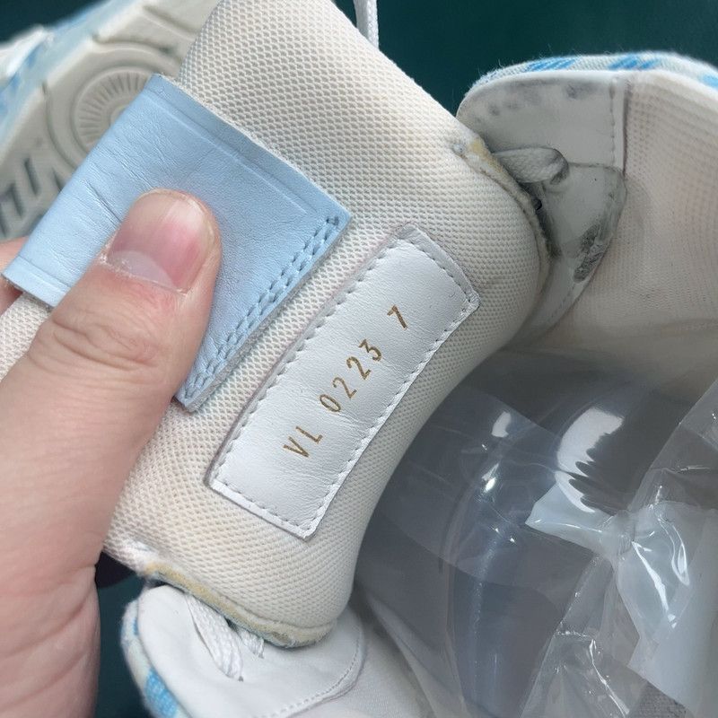Louis Vuitton Louis Vuitton Blue Canvas Low-Top Fashion Sneakers 0089 Size US 8 / EU 41 - 8 Thumbnail