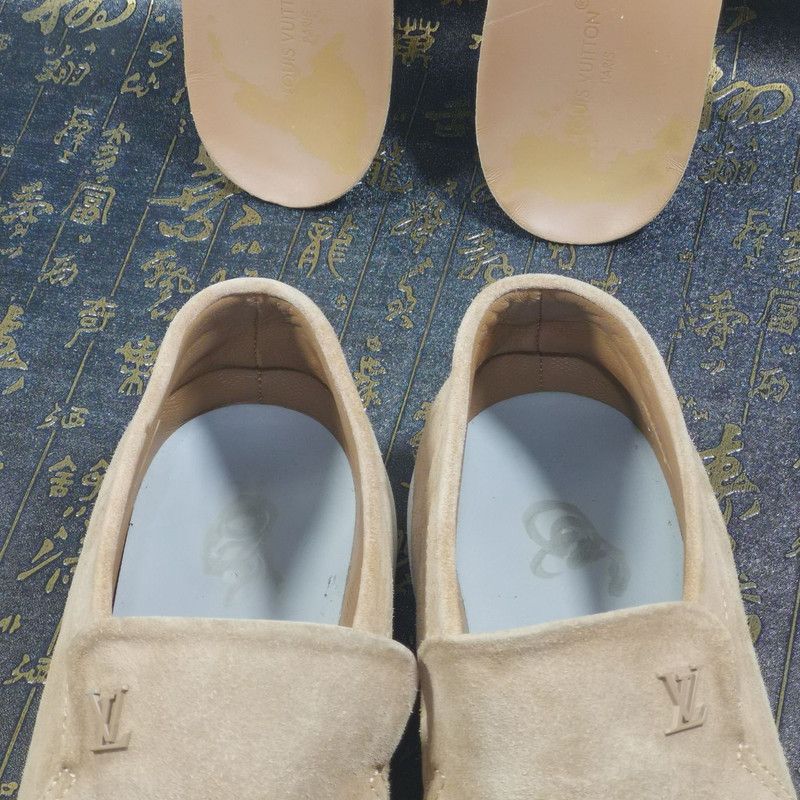 Louis Vuitton Louis Vuitton Pacific Coast Slip-On Casual Shoes 0089 Size US 9.5 / EU 42-43 - 11 Thumbnail