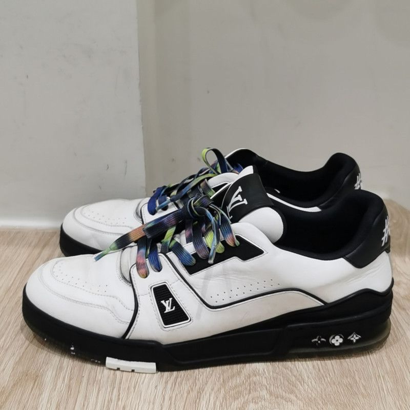 Louis Vuitton Louis Vuitton White and Black Trainer Sneakers 0089 Size US 9.5 / EU 42-43 - 6 Thumbnail