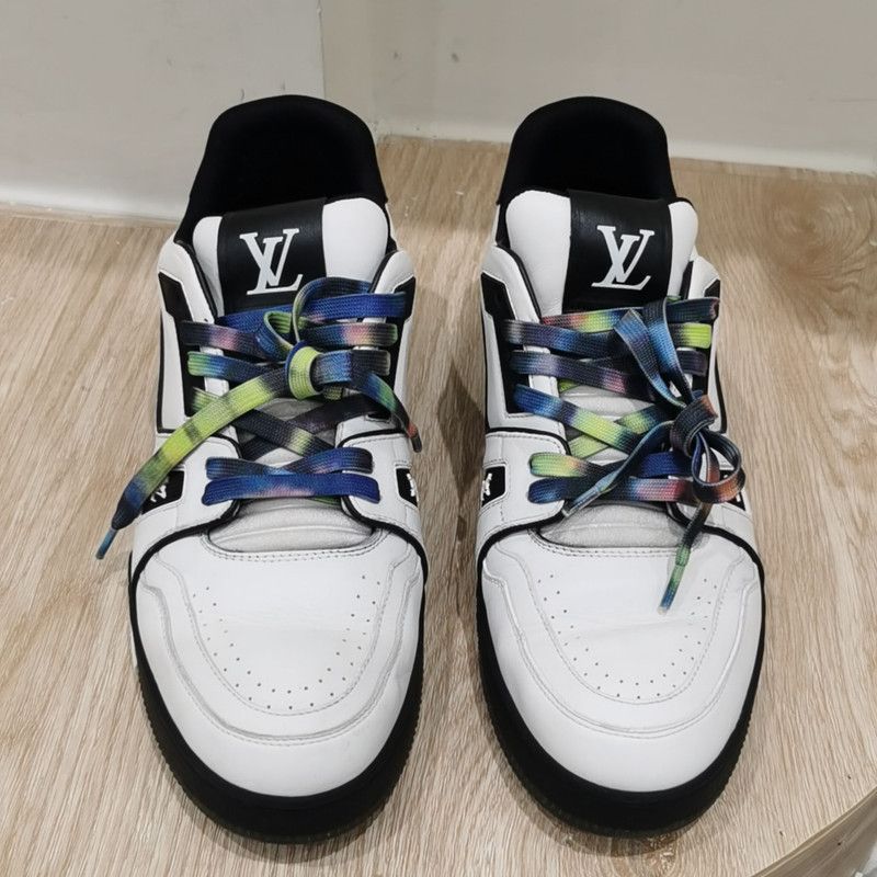 Louis Vuitton Louis Vuitton White and Black Trainer Sneakers 0089 Size US 9.5 / EU 42-43 - 2 Thumbnail
