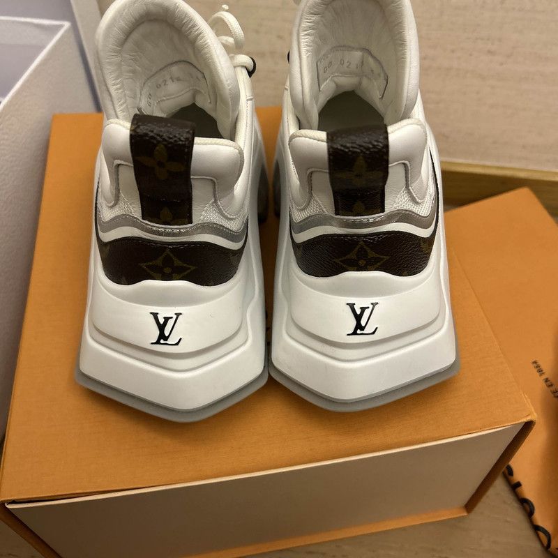 Louis Vuitton LOUIS VUITTON Archlight 2.0 Low-top Sneakers 0079 Size US 4 / IT 34 - 3 Thumbnail