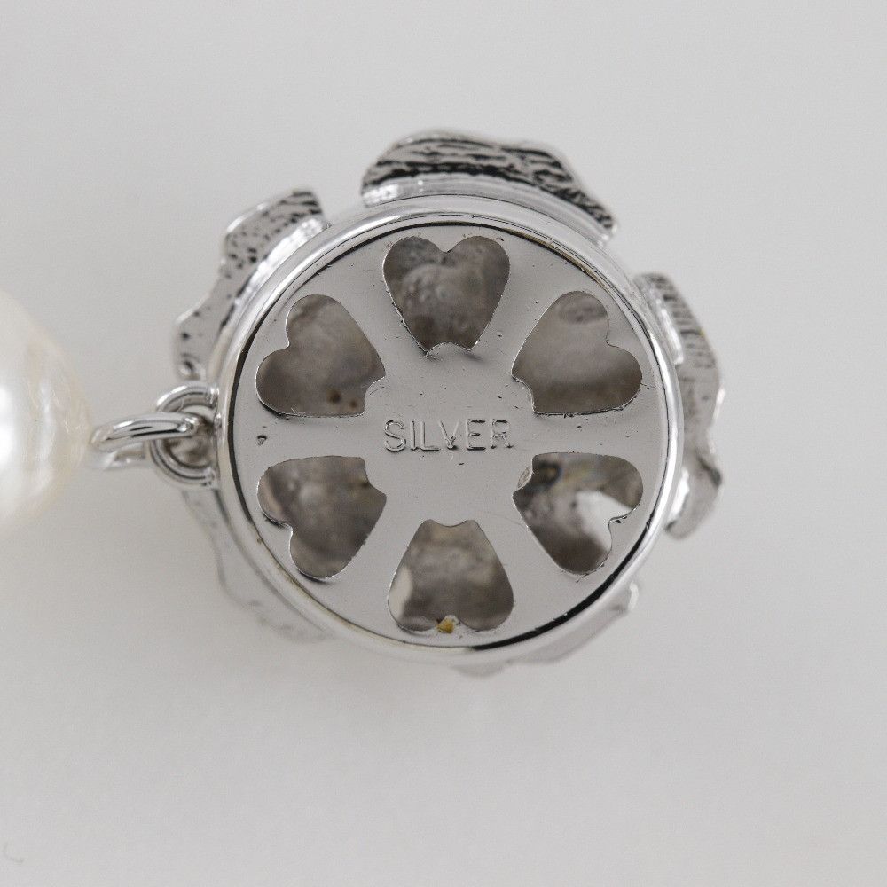 Other Other Pearl Silver Necklace Metal Necklace DUTY FREE for USA Size ONE SIZE - 6 Thumbnail