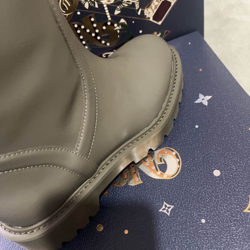 Louis Vuitton Louis Vuitton Khaki Green High Top Leather Boots 0079 Size US 5 / IT 35 - 9 Thumbnail