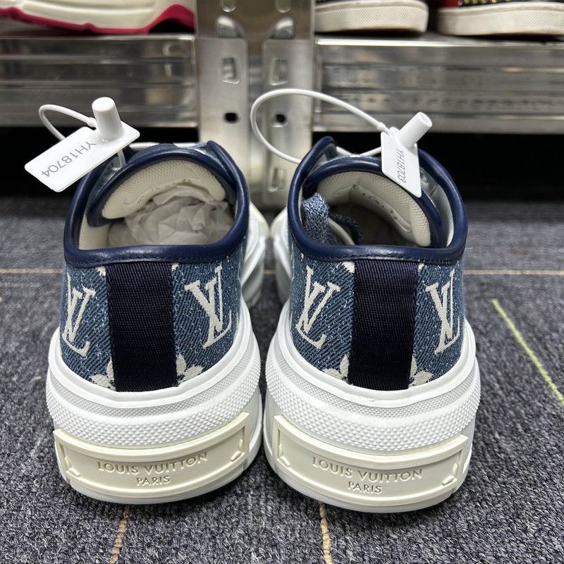 Louis Vuitton Louis Vuitton Blue Low-Top Casual Sneakers 0079 Size US 6 / IT 36 - 3 Thumbnail