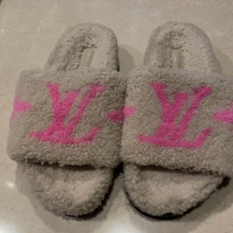 Louis Vuitton Louis Vuitton Paseo Flat Comfort Slippers for Women 0079 Size US 6 / IT 36 - 2 Thumbnail