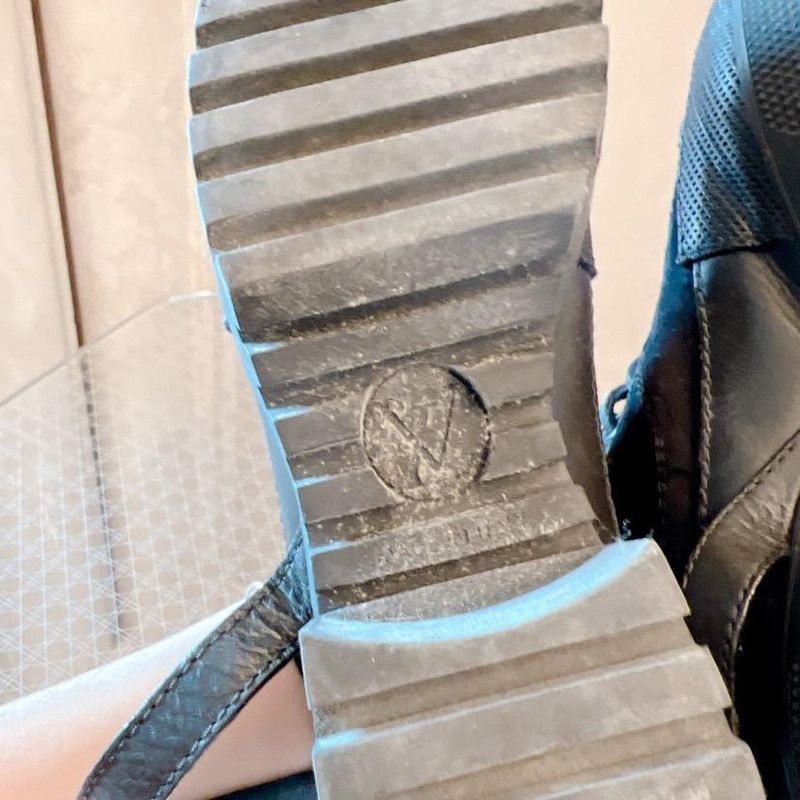 Louis Vuitton Louis Vuitton Black Platform Lace-Up Ankle Boots 0079 Size US 4 / IT 34 - 8 Thumbnail