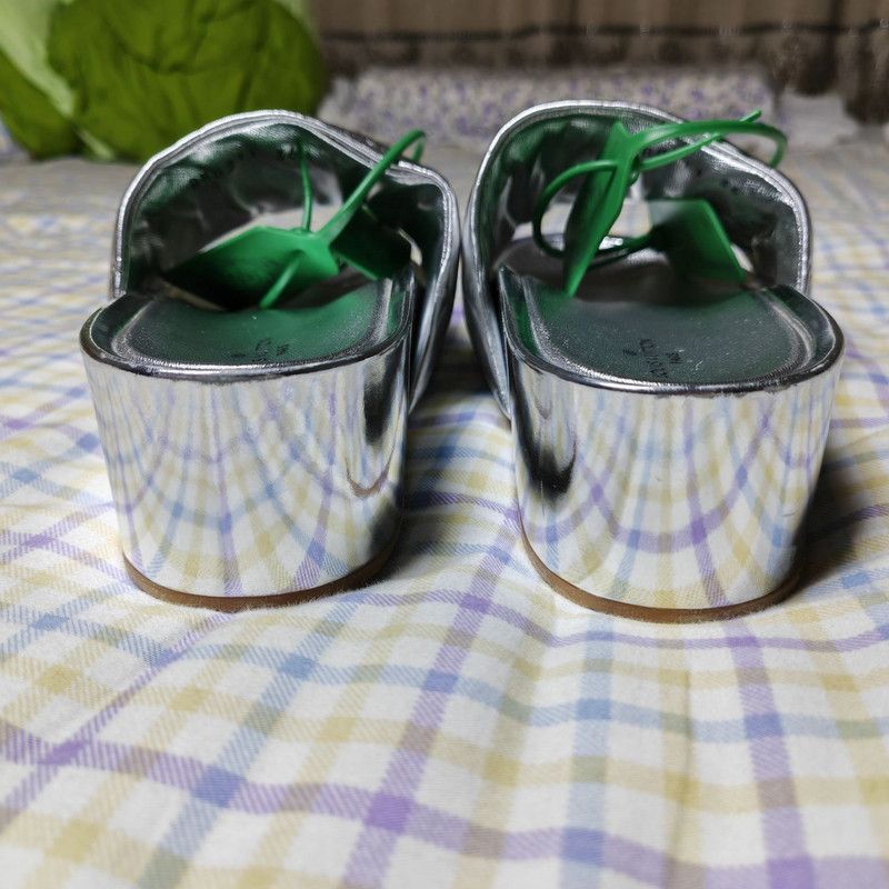 Louis Vuitton Louis Vuitton Jumbo Flatform Silver Slide Sandals 0079 Size US 6 / IT 36 - 3 Thumbnail