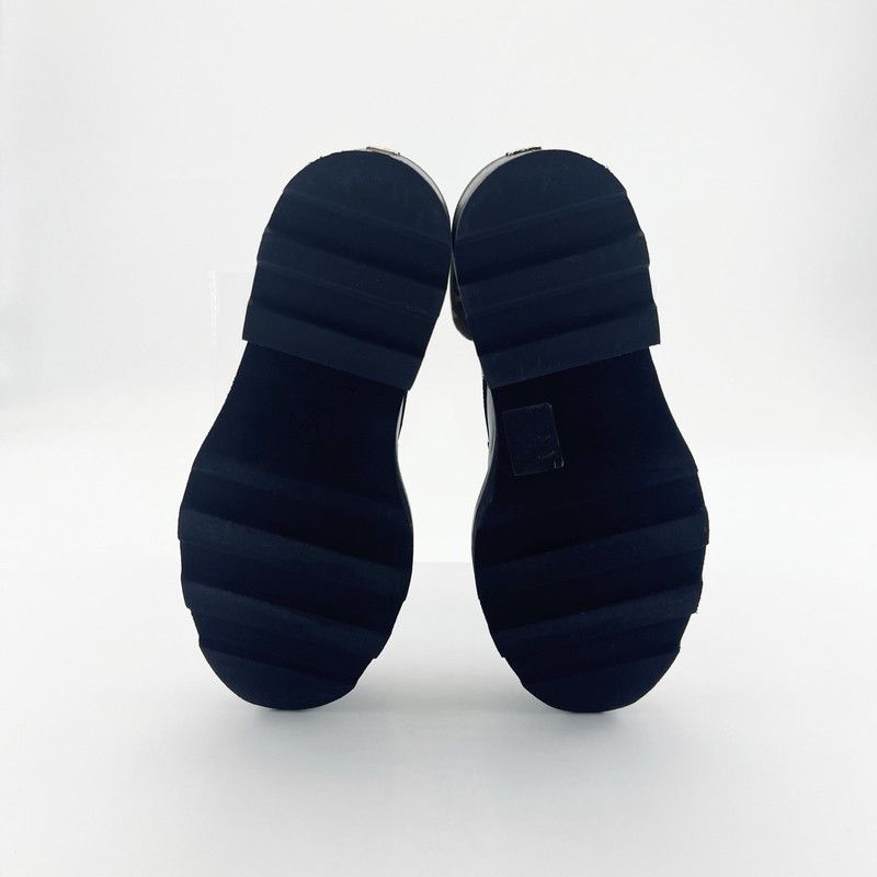 Louis Vuitton Louis Vuitton Beaubourg Ankle Boots for Women 0079 Size US 6 / IT 36 - 4 Thumbnail