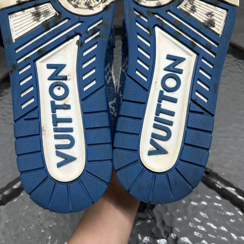 Louis Vuitton Louis Vuitton Trainer Sneakers in Blue and White 0079 Size US 9 / IT 39 - 6 Thumbnail