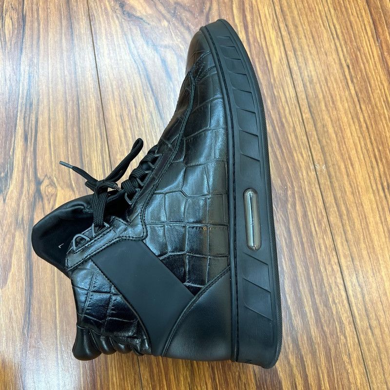 Louis Vuitton Louis Vuitton Stylish High-Top Casual Sneakers 0079 Size US 10 / IT 40 - 18 Thumbnail