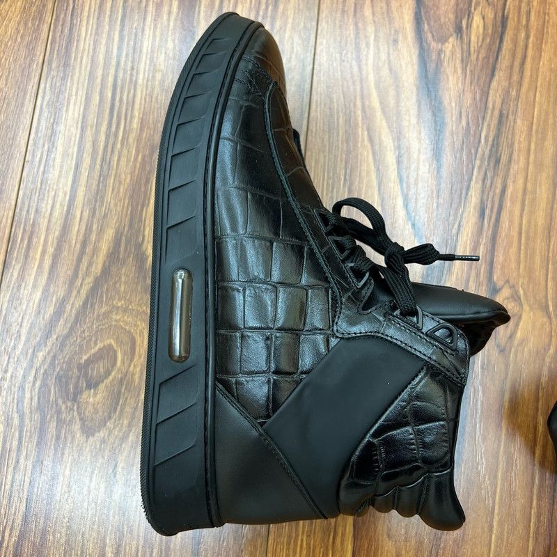 Louis Vuitton Louis Vuitton Stylish High-Top Casual Sneakers 0079 Size US 10 / IT 40 - 19 Thumbnail