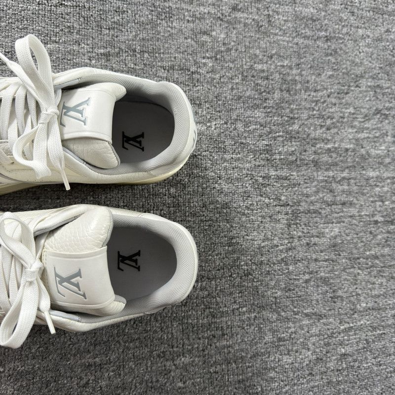 Louis Vuitton Louis Vuitton Trainer Low-Top Sneakers in White 0079 Size US 10 / IT 40 - 6 Thumbnail