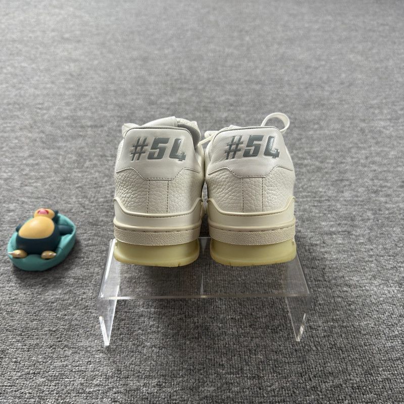 Louis Vuitton Louis Vuitton Trainer Low-Top Sneakers in White 0079 Size US 10 / IT 40 - 3 Thumbnail