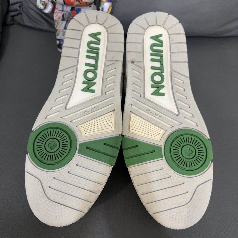 Louis Vuitton Louis Vuitton Classic Green and White Trainers 0079 Size US 9 / IT 39 - 4 Thumbnail