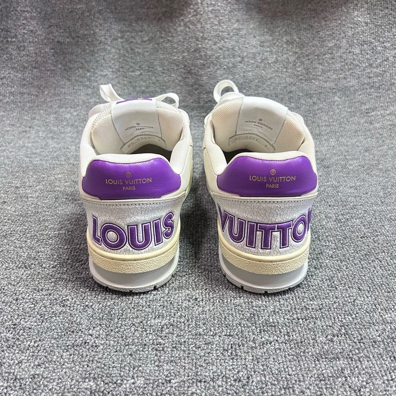 Louis Vuitton Louis Vuitton Trainer Fashion Sneakers in White and Purple 0079 Size US 9 / IT 39 - 6 Thumbnail