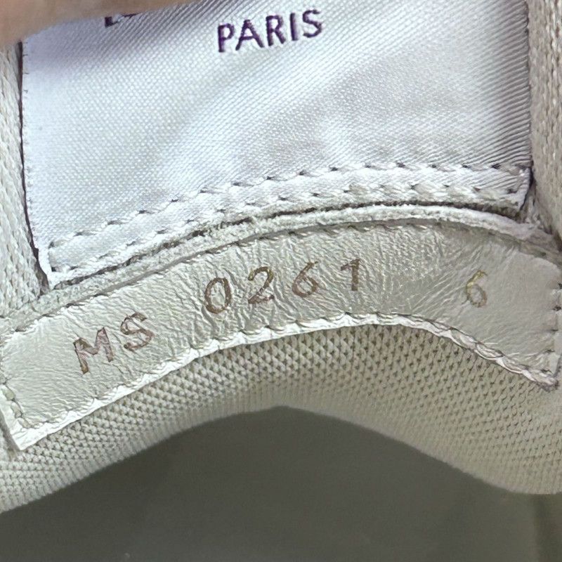 Louis Vuitton Louis Vuitton Trainer Fashion Sneakers in White and Purple 0079 Size US 9 / IT 39 - 8 Thumbnail