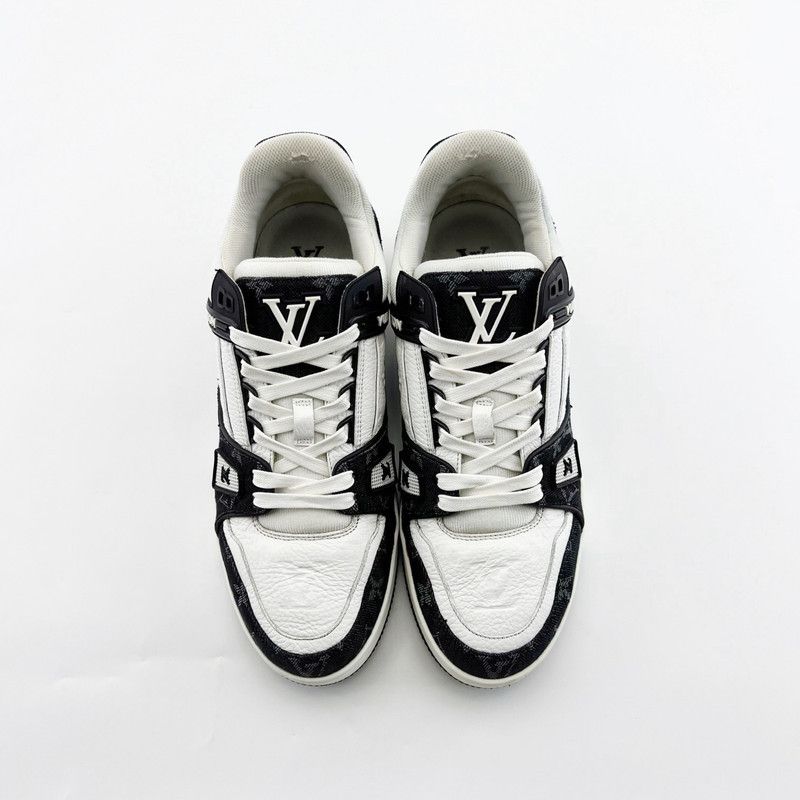 Louis Vuitton Louis Vuitton Low-Top Sneakers in Black and White 0079 Size US 9 / IT 39 - 2 Thumbnail