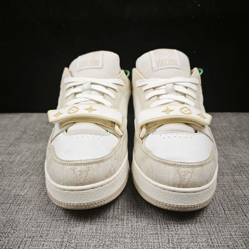Louis Vuitton Louis Vuitton Trainer Low Top Sneakers in Khaki 0079 Size US 10 / IT 40 - 2 Thumbnail
