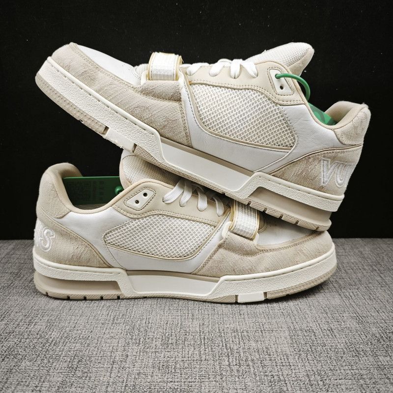 Louis Vuitton Louis Vuitton Trainer Low Top Sneakers in Khaki 0079 Size US 10 / IT 40 - 7 Thumbnail