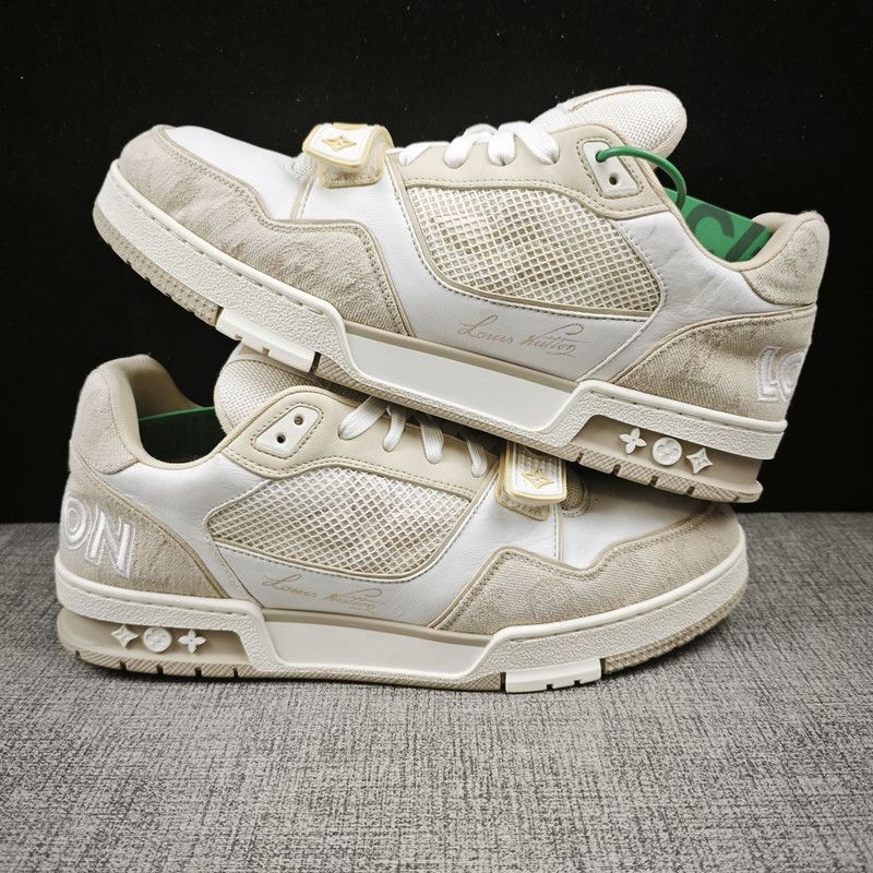 Louis Vuitton Louis Vuitton Trainer Low Top Sneakers in Khaki 0079 Size US 10 / IT 40 - 6 Thumbnail
