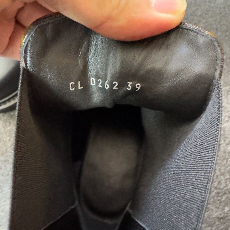 Louis Vuitton Louis Vuitton Black Chelsea Boots for Men and Women 0079 Size US 8 / IT 38 - 5 Thumbnail