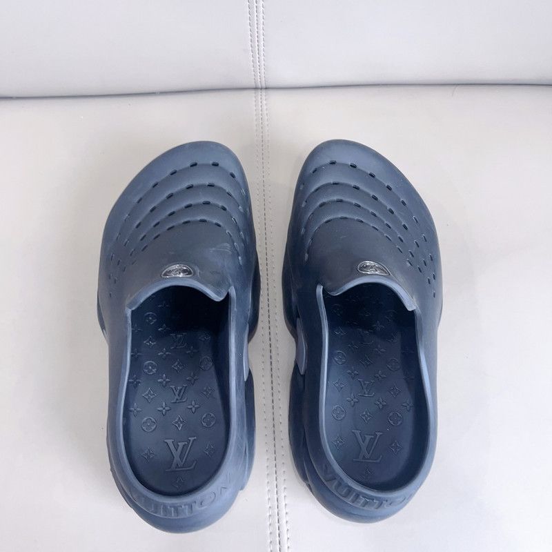 Louis Vuitton Louis Vuitton Shark Black Slide Sandals for Men 0079 Size US 9 / IT 39 - 4 Thumbnail