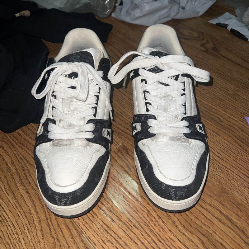 Louis Vuitton Louis Vuitton Men's Black and White Sneakers 0079 Size US 10 / IT 40 - 2 Thumbnail