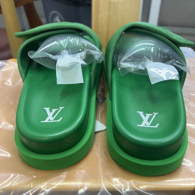 Louis Vuitton Louis Vuitton Green Slide Sandals for Men 0079 Size US 9 / IT 39 - 3 Thumbnail