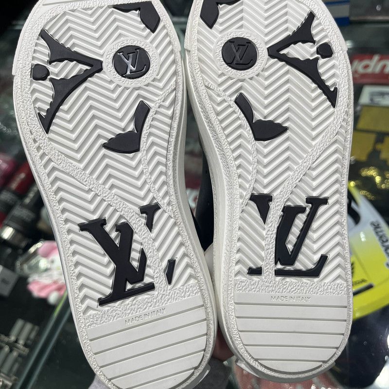Louis Vuitton Louis Vuitton Charlie White Low-Top Sneakers 0079 Size US 5 / IT 35 - 4 Thumbnail