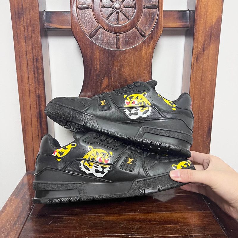 Louis Vuitton Nigo x Louis Vuitton Black Low-top Sneakers 0079 Size US 10 / IT 40 - 8 Thumbnail
