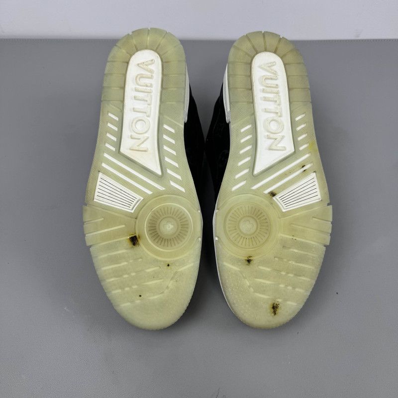Louis Vuitton Louis Vuitton Black Low-Top Trainer Sneakers 0079 Size US 10 / IT 40 - 4 Thumbnail