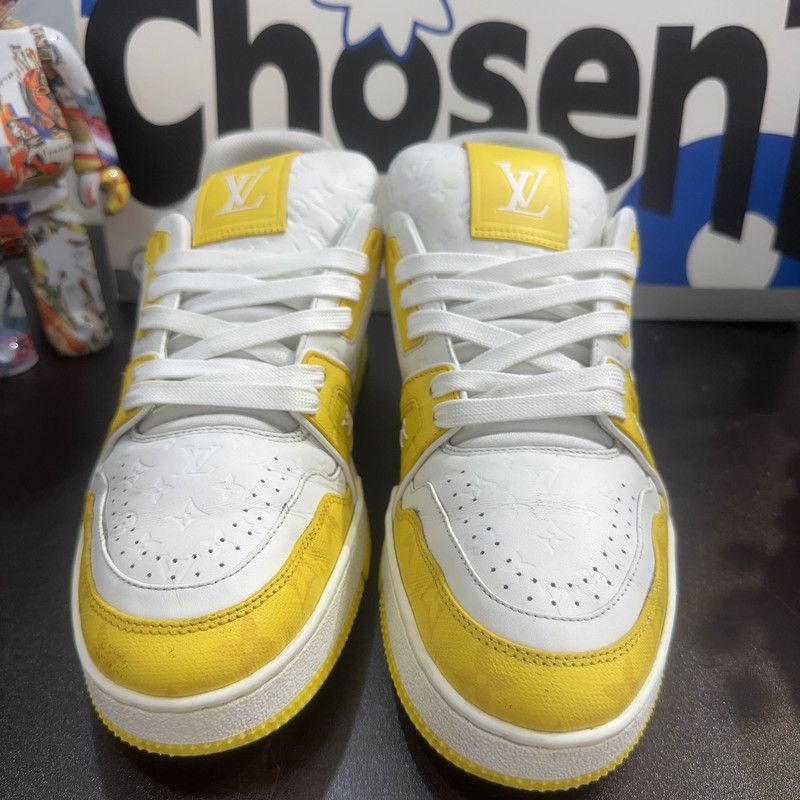 Louis Vuitton Louis Vuitton Trainer Low Top Sneakers in White Yellow 0079 Size US 10 / IT 40 - 2 Thumbnail