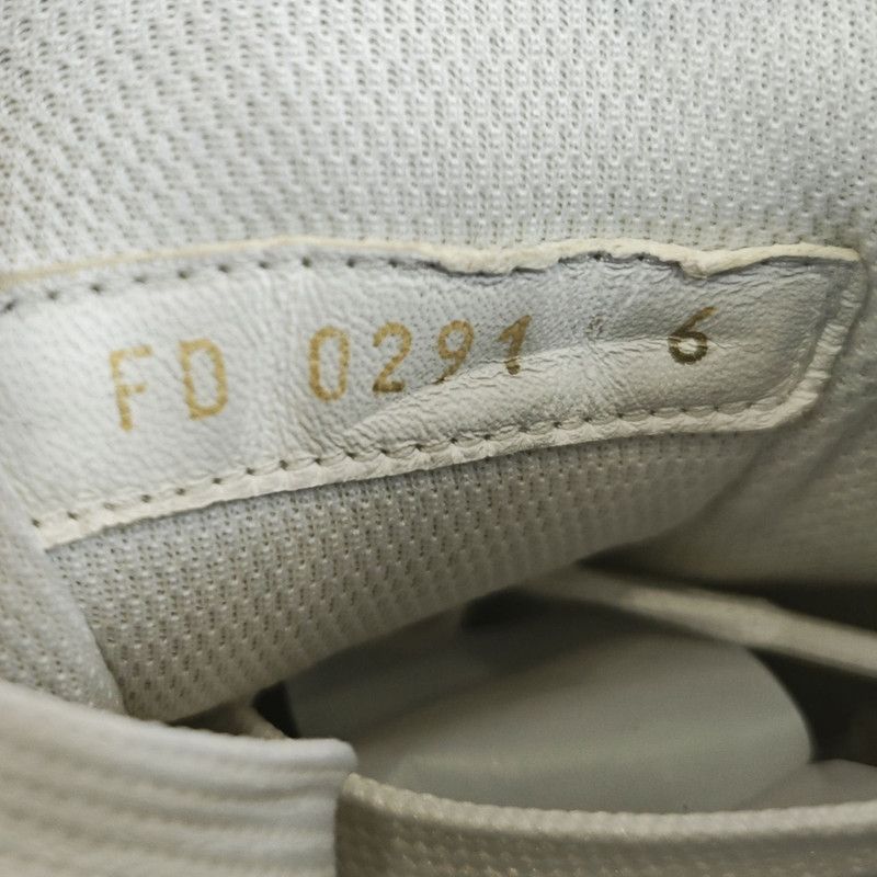Louis Vuitton Louis Vuitton Denim Low-Top Sneakers for Casual Wear 0079 Size US 9 / IT 39 - 5 Thumbnail