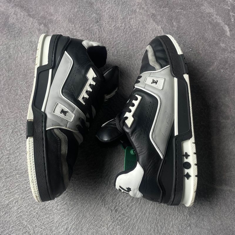 Louis Vuitton Louis Vuitton Trainer Black Leather Low Sneakers 0079 Size US 11 / IT 41 - 10 Thumbnail