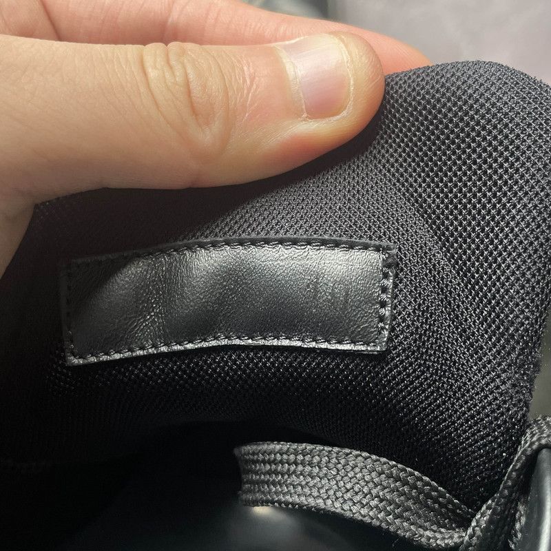 Louis Vuitton Louis Vuitton Trainer Black Leather Low Sneakers 0079 Size US 11 / IT 41 - 7 Thumbnail