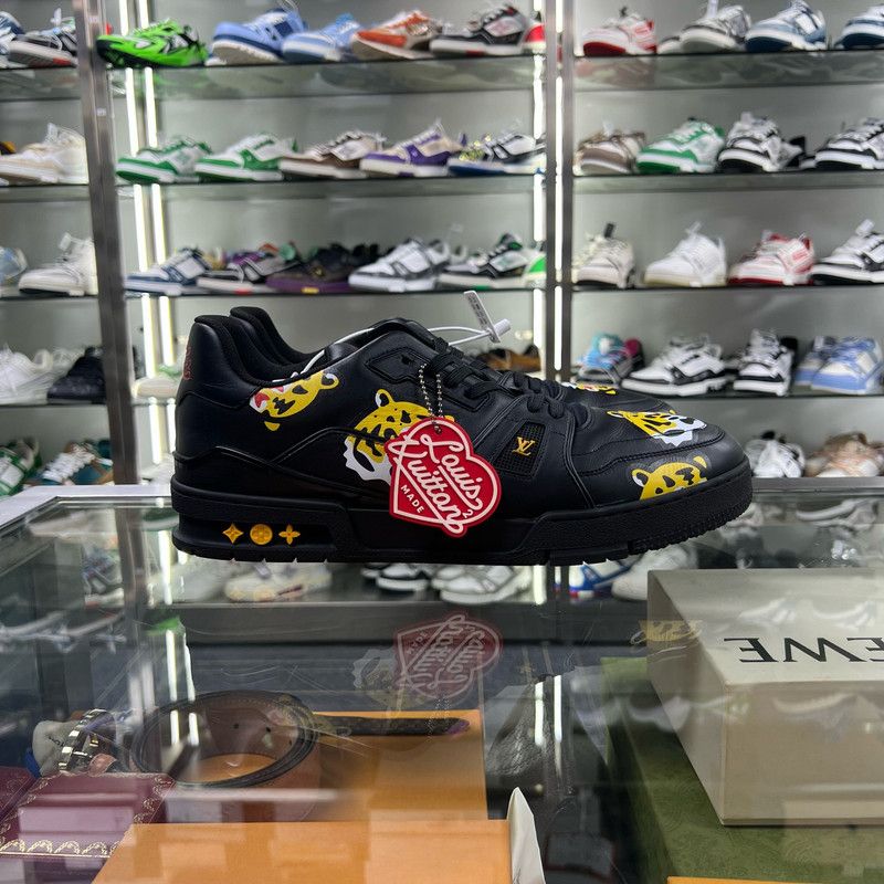 Louis Vuitton Nigo x Louis Vuitton Black Low Top Trainers 0079 Size US 11 / IT 41 - 6 Thumbnail
